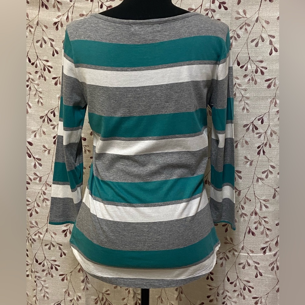 Liz Claiborne - Striped Pullover Blouse - Picture 2 of 5